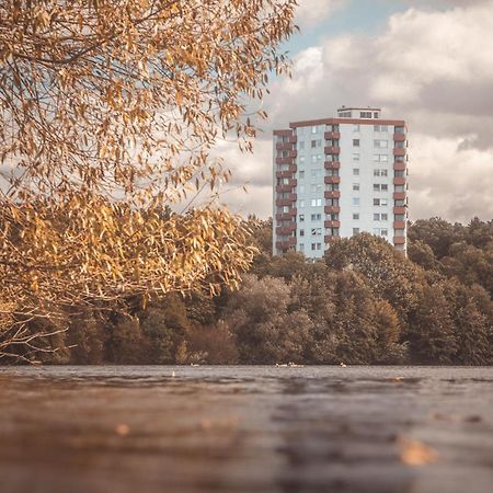 Apartment Am Neuen Teich -Balkon- 4 Personen -Waschmaschine Wolfsburg Bagian luar foto