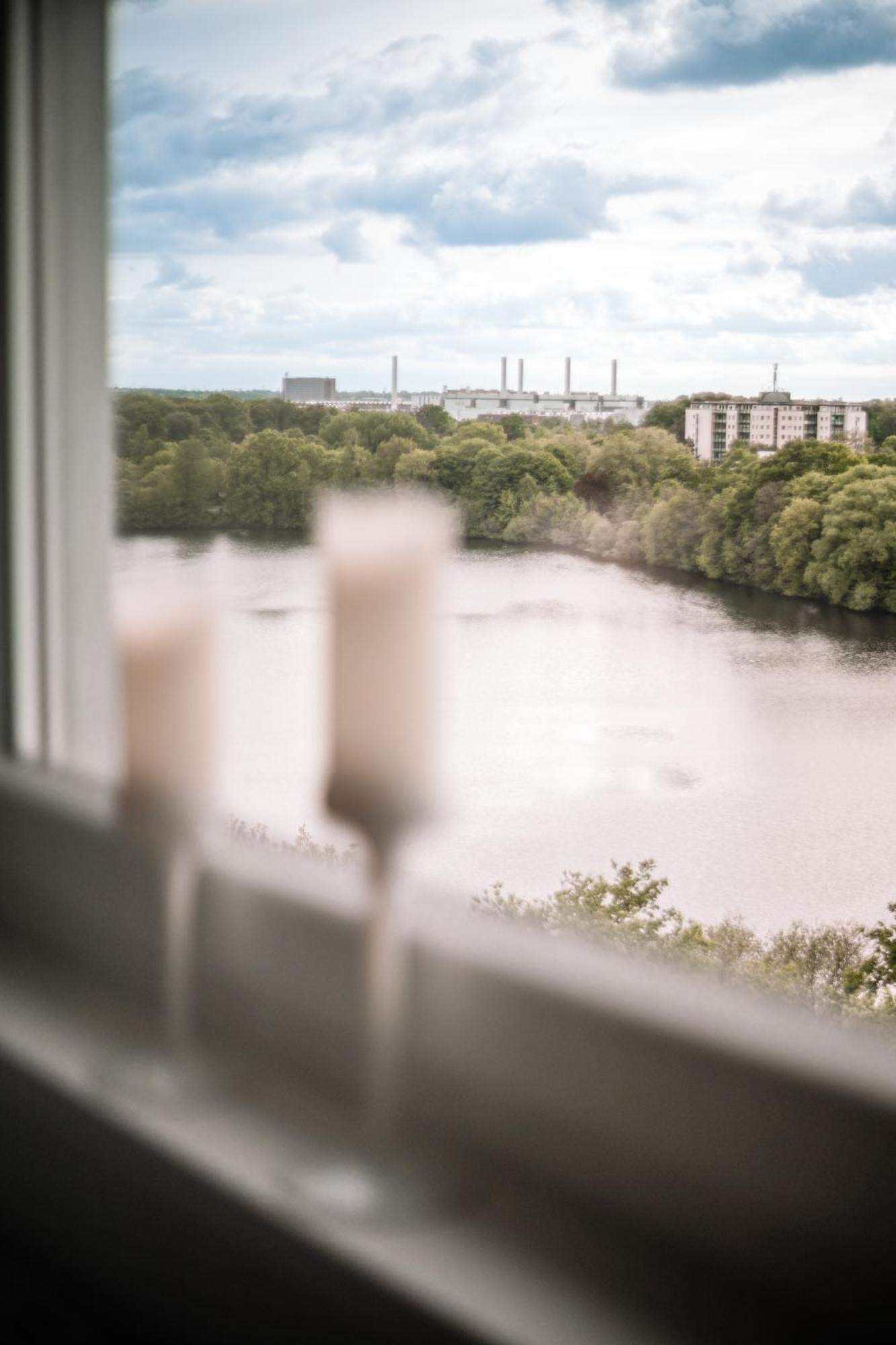 Apartment Am Neuen Teich -Balkon- 4 Personen -Waschmaschine Wolfsburg Bagian luar foto